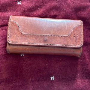 Frye wallet